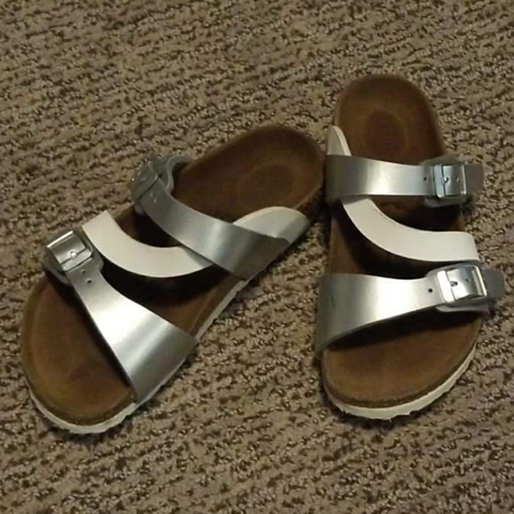 girls silver birkenstocks